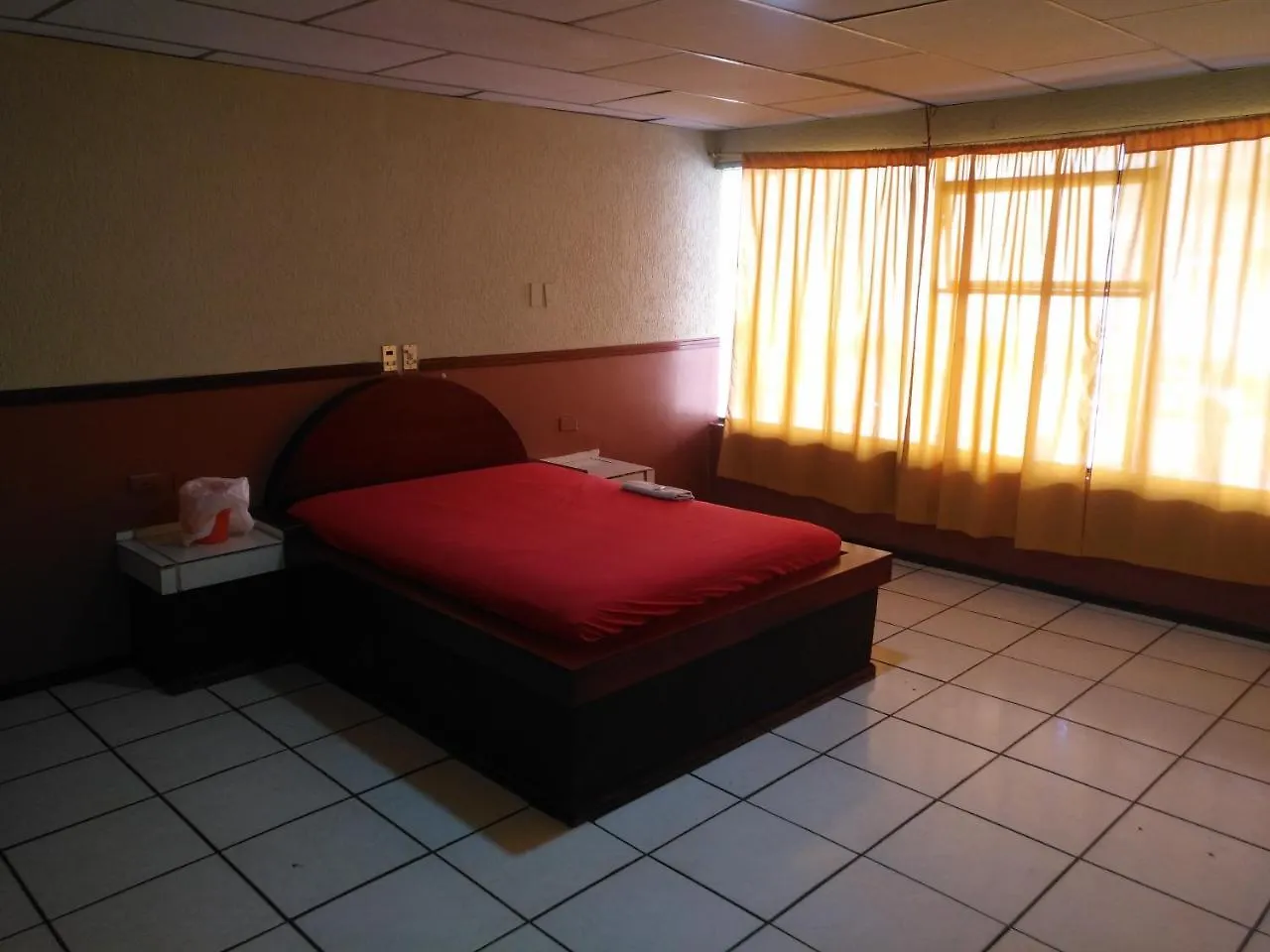 Hotel Hrb Гуаякиль 0*,  Эквадор